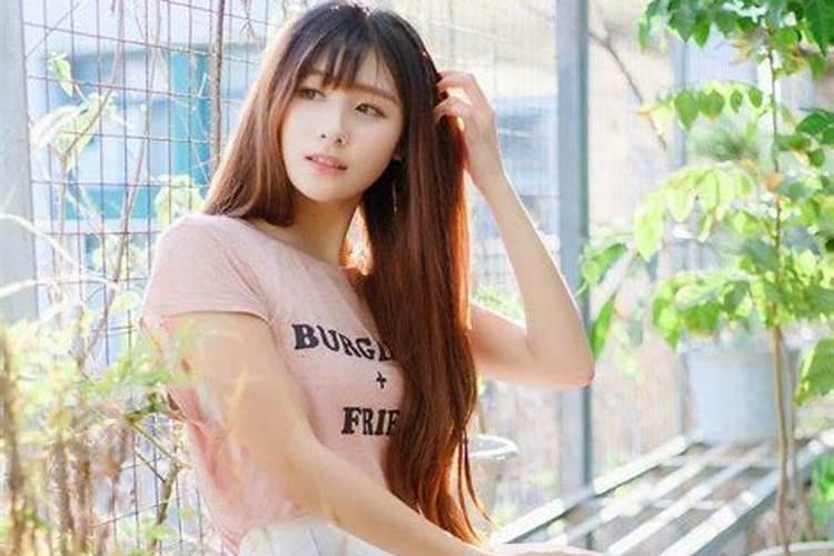 梦见陌生女孩求爱的预兆
