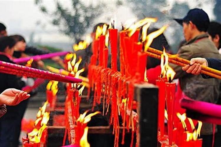 堕胎后的女人面相 嘴唇干枯苍白？