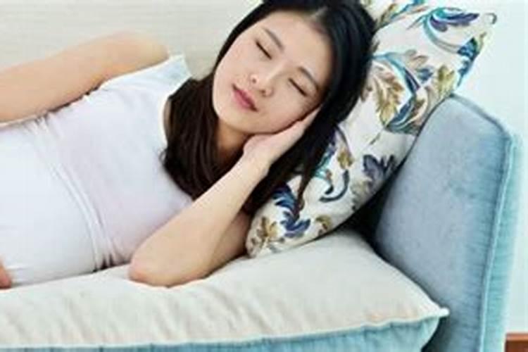 梦见买帽子是什么意思 女人梦见买帽子是什么意思