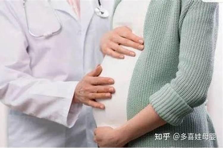 梦见一辆红色小轿车的预兆