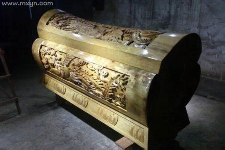 梦见埋死人和棺材预示着什么