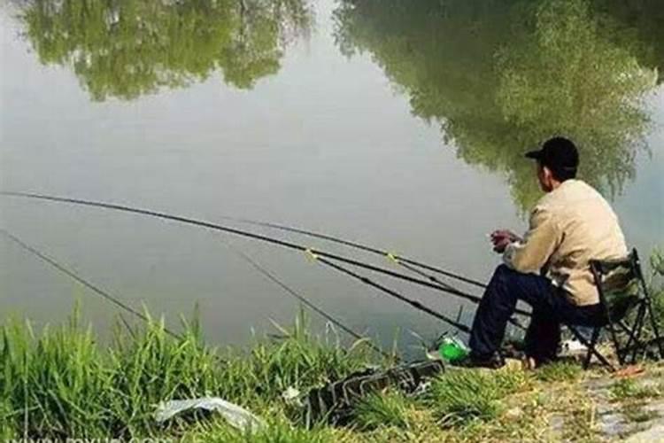 梦见钓鱼是什么预兆 男性