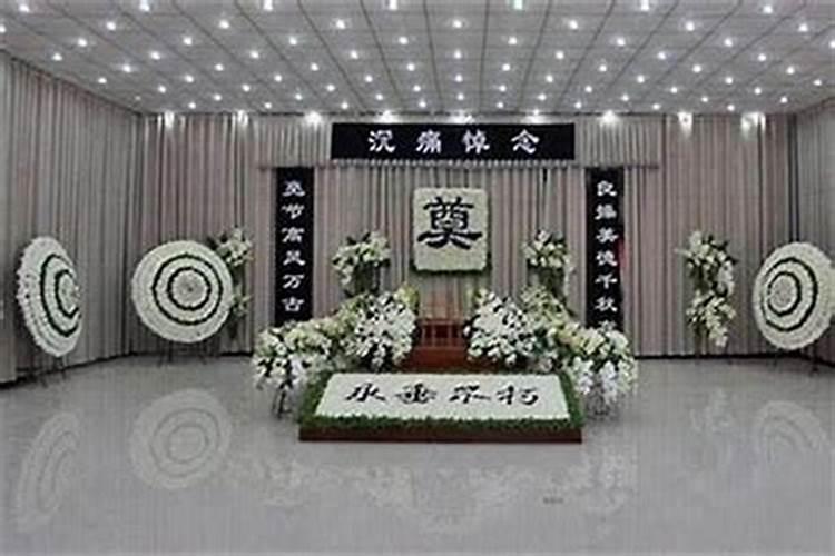 77年蛇女2025年每月运势及运程