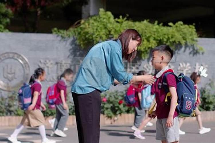 属蛇人农历九月出生是什么命 属蛇命理解析