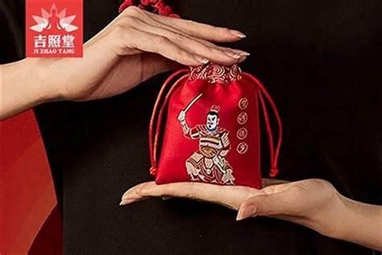 本命年辟邪转运带什么好戴平安符可以保佑健康？