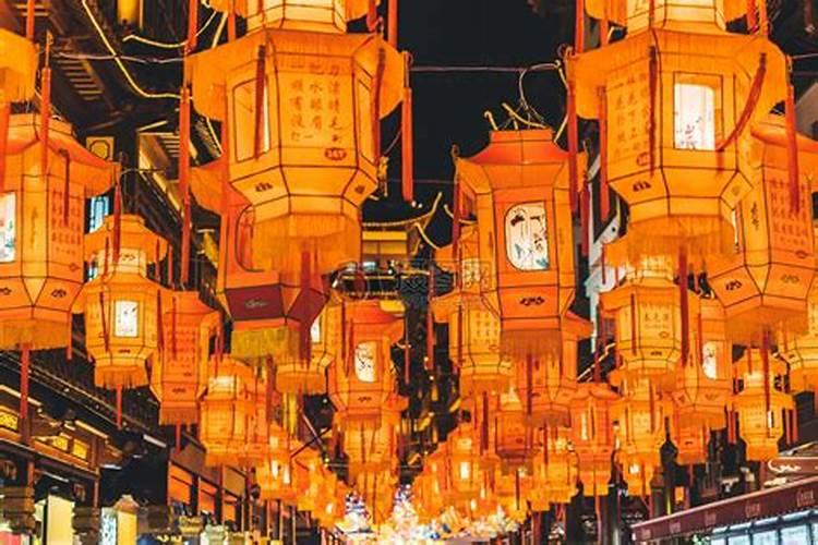属虎本命年戴什么好