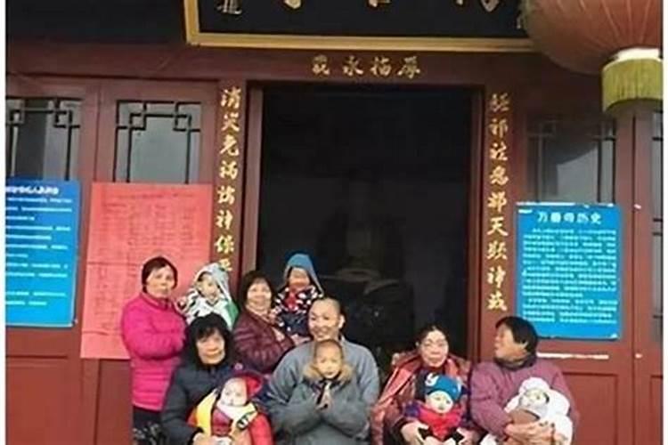 华盖是什么意思,华盖的查法是怎样的？
