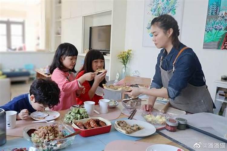 孕妇梦见弟弟和弟妹来我家吃饭是什么意思  百度宝宝知道