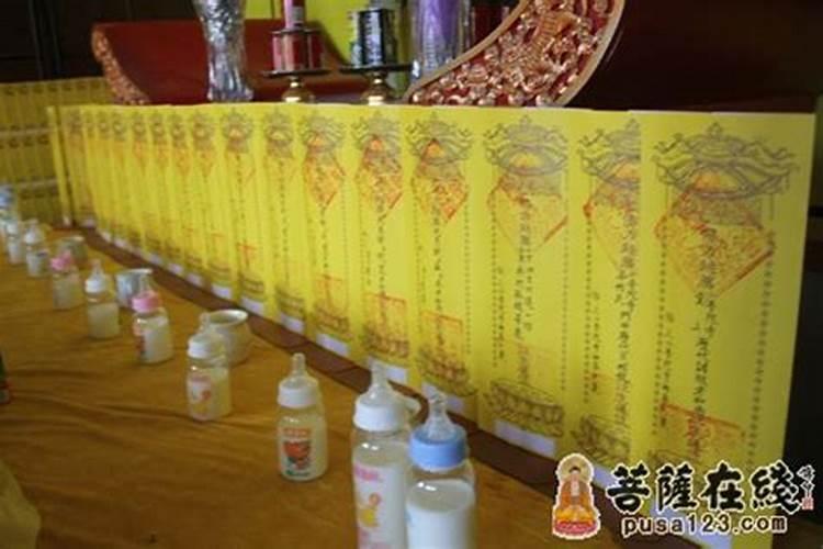梦见大海里游来一条大鱼的预兆