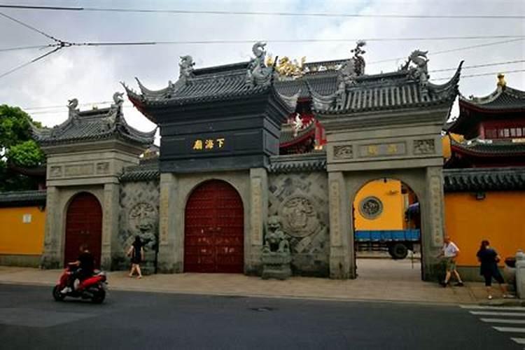 牛年本命年穿什么颜色的衣服能有好运气？