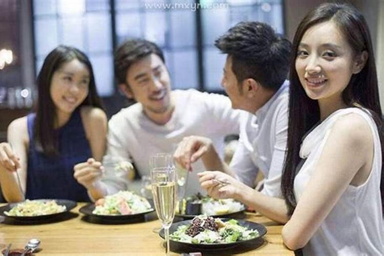 梦见朋友来家里吃饭有什么征兆