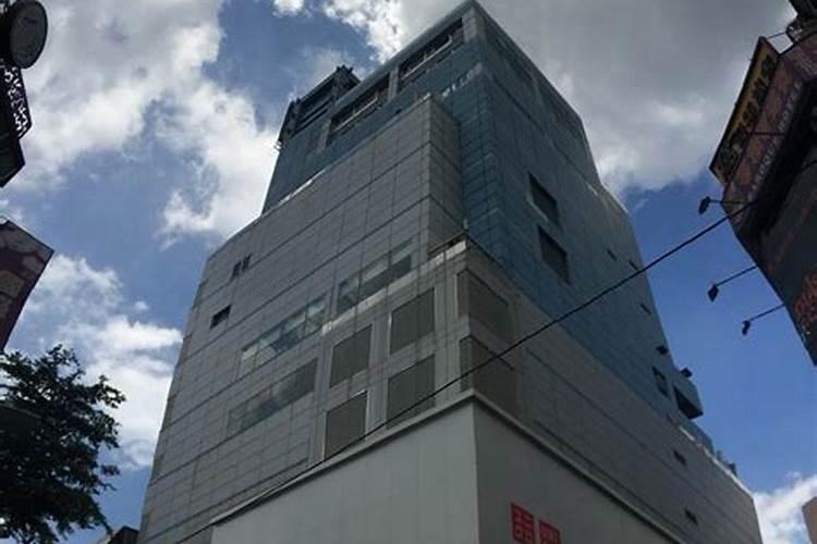 84年7月16日出生的男人外出做生意,财运如何,请高人指教