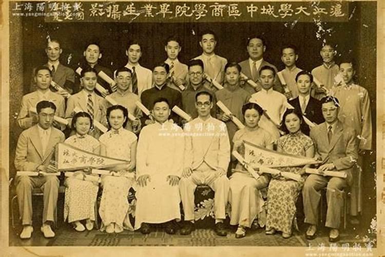 做梦梦到牙齿掉了好多颗并吐出来