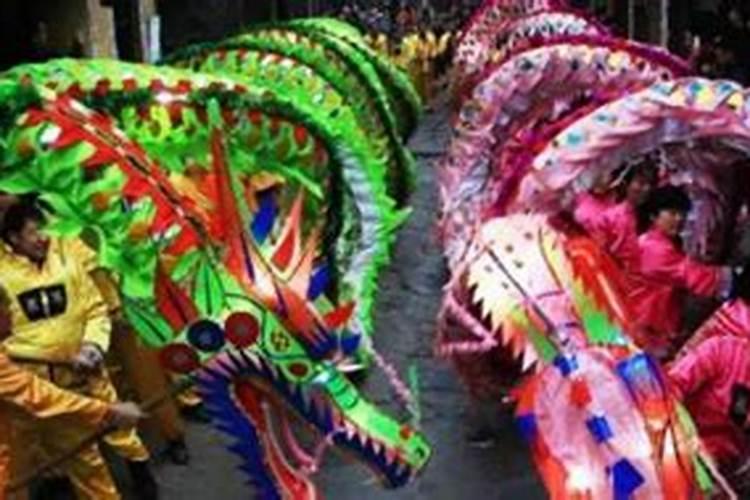 我们中国有什么节日(写好是国历的还是农历的)