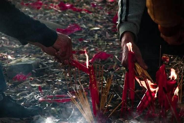 正月十五怎么祭奠先人