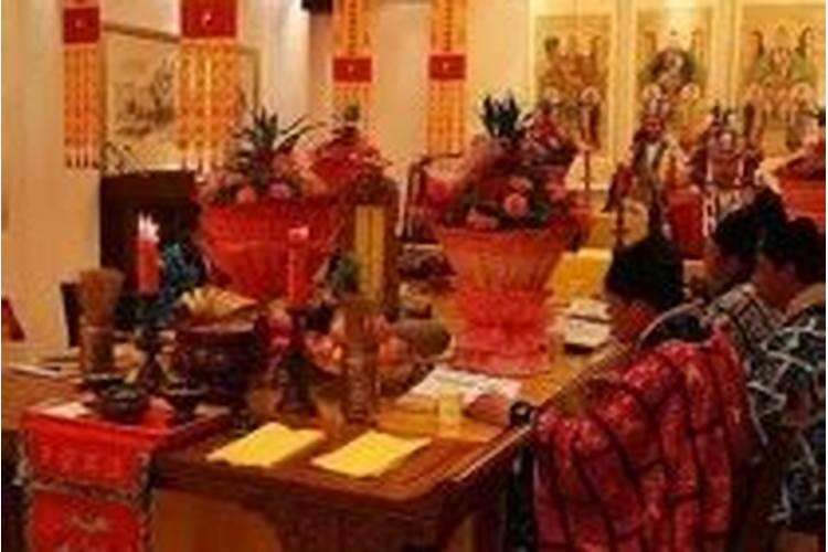 烧纸钱的时间最好在中午12点之前,按理说晚上不是更好吗？