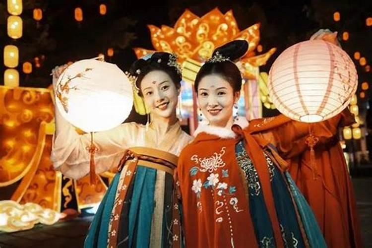 元宵节穿什么衣服