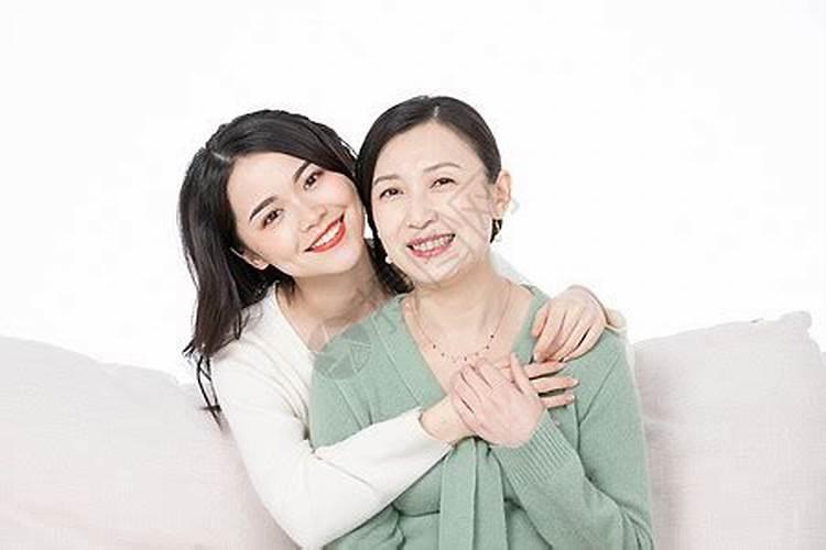 属羊女和什么属相最配