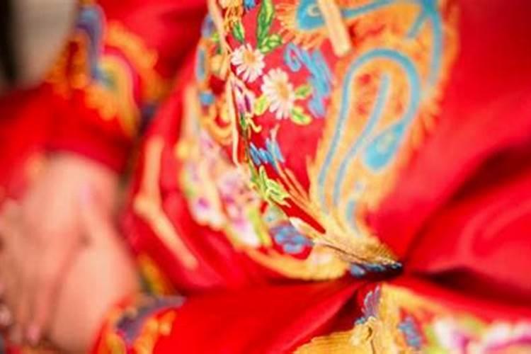 属猪七一年农历六月初八生在一五年的运程