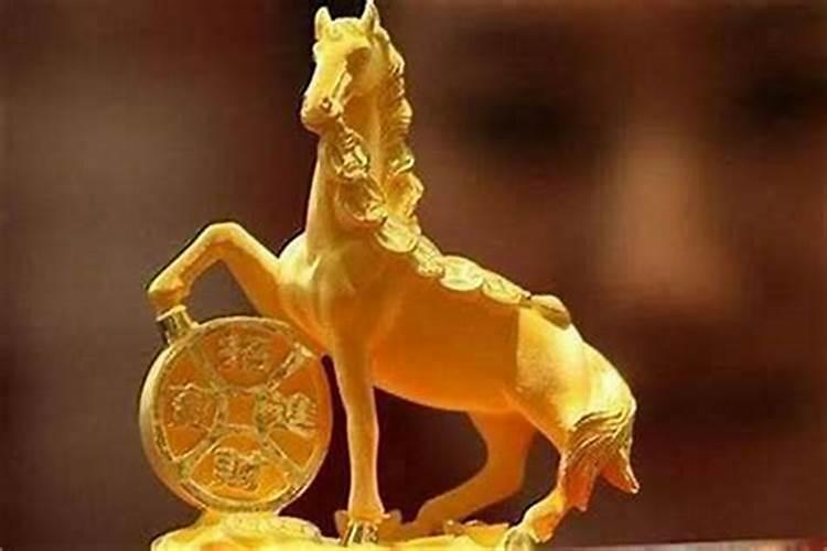 属马的应该佩戴什么首饰,属马的人应佩戴什么吉祥物属相