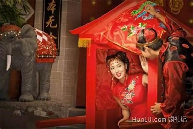 小人指什么生肖