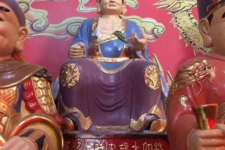 寺庙里的“送太岁”是什么东西,怎么个送法？