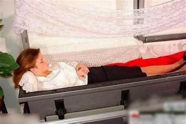 梦见已故的姥姥又死了的预兆