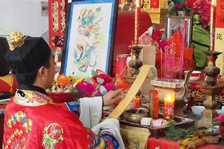 六九年属鸡的女人,带赌运吗今年五月如何？