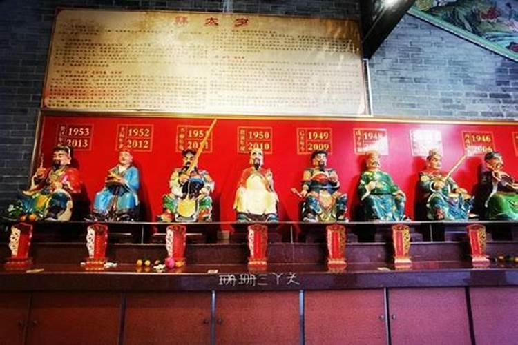 ...不知道具体怎么还,还有就是此行是否同时再许愿呢？参拜礼节...