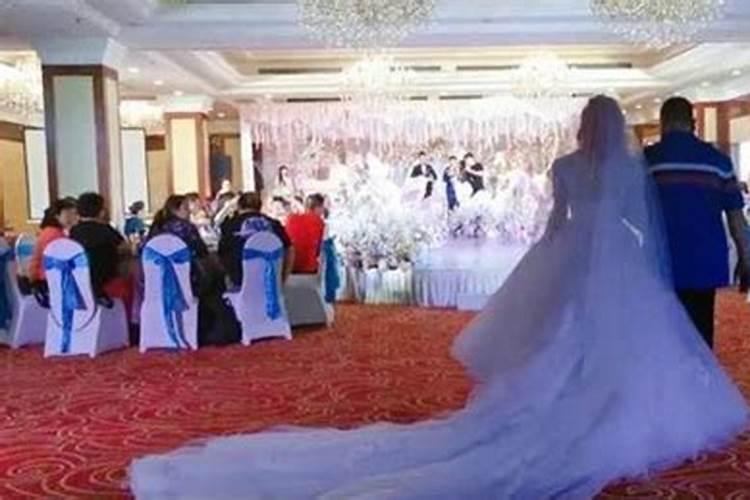 梦见朋友结婚去参加婚礼是什么意思