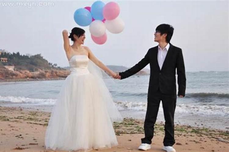 梦见自己和前女友结婚