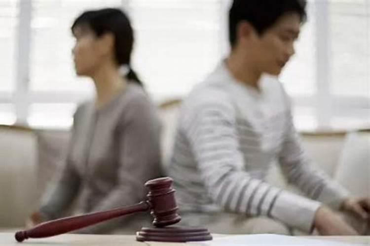 梦见自己光着全身是什么意思