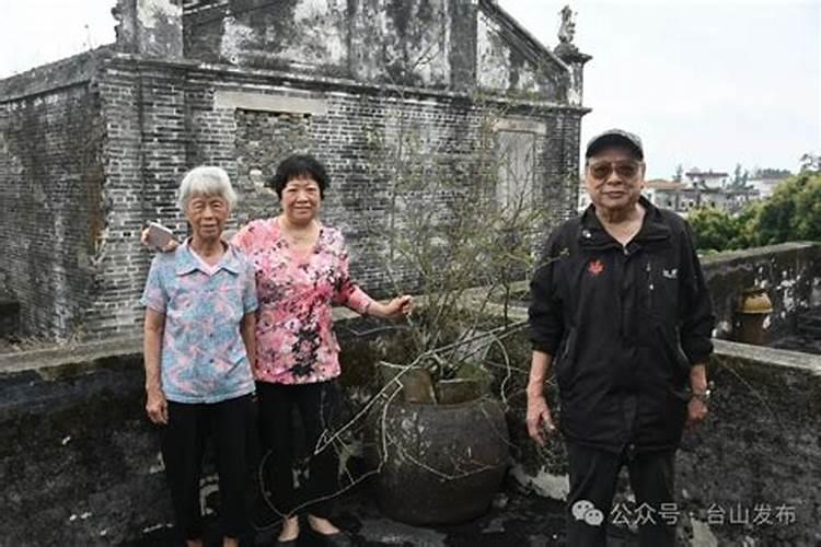 属蛇的刑太岁佩戴什么化解属蛇的刑太岁应该注意什么