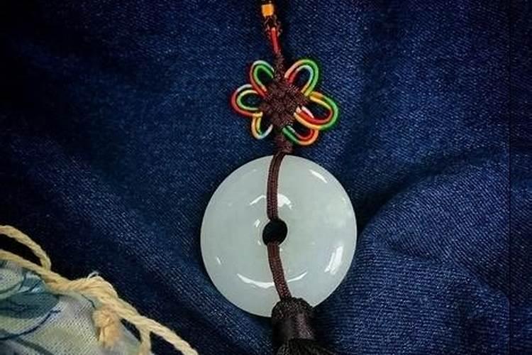 怎样破解犯太岁,供太岁像可保平安？