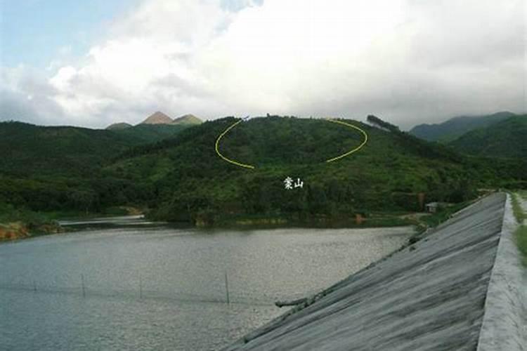 坟地 求解风水,怎么样