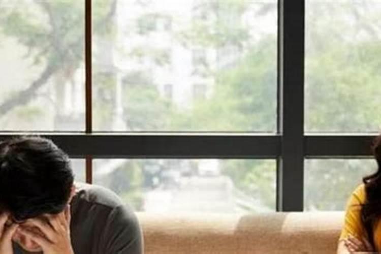 九零年,两个人在一起,至今未办理结婚手续,算事实婚姻吗？