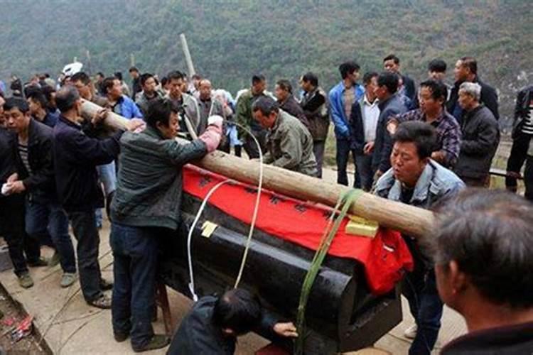 1973年农历12月18属相,73年出生属相？什么命运？