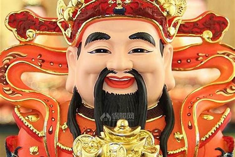 犯太岁要穿红色内衣内裤吗