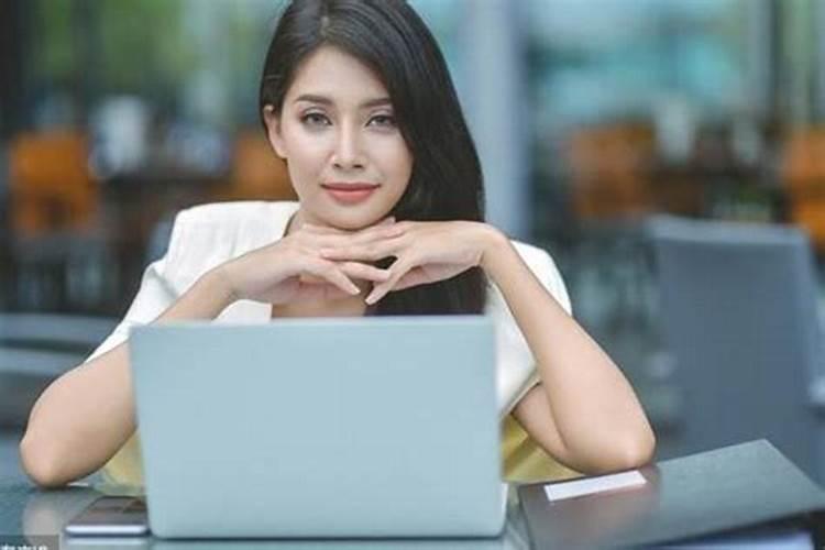 八字争强好胜的女人特征？