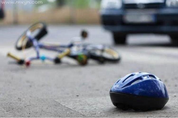 梦见自己的朋友出车祸死了是什么意思？