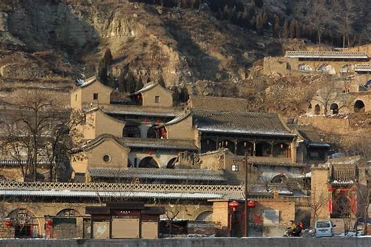 吕梁地区生肖穿红的习俗？《冬至必须穿？》他到底多大？