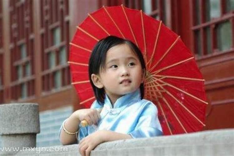 梦见抱姐姐出生不久的小孩的预兆