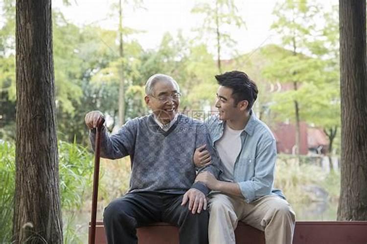 81年属鸡男2025年每月运势及运程详解