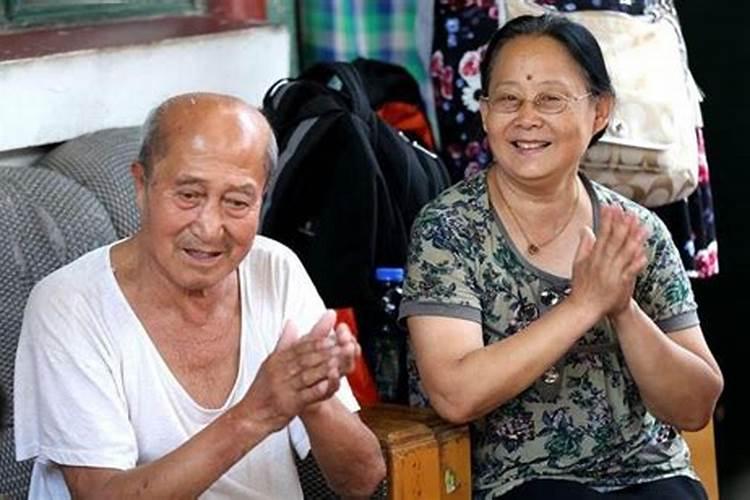 梦见死去的亲人去世
