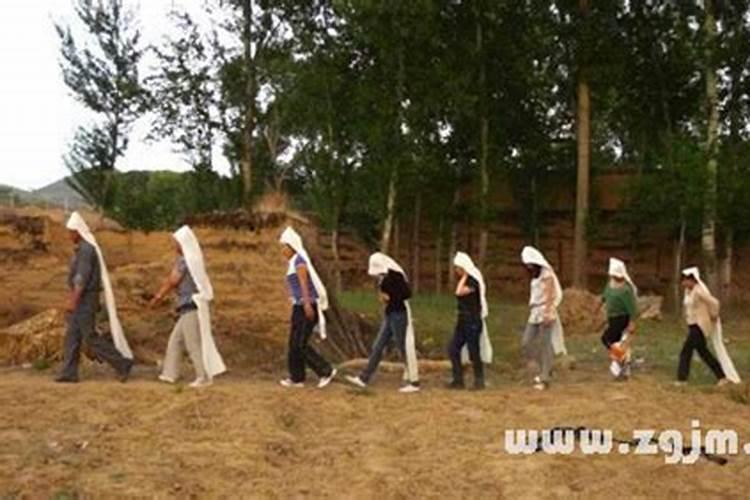 女人梦见别人出车祸了是什么意思