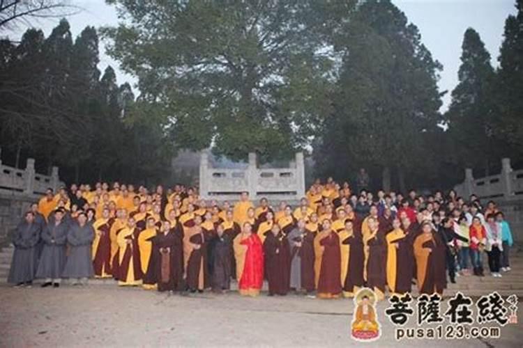 农历1992 年12月12日生的是什么星座？