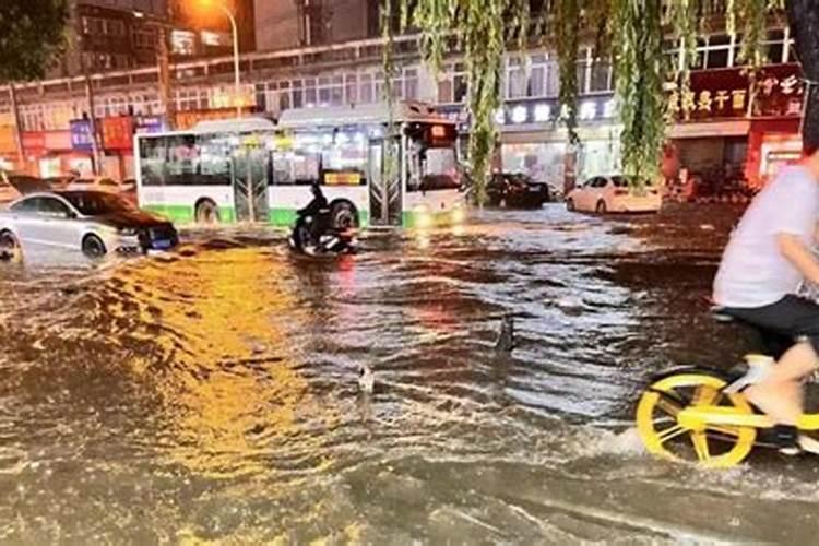 梦见玩水差点被淹的预兆