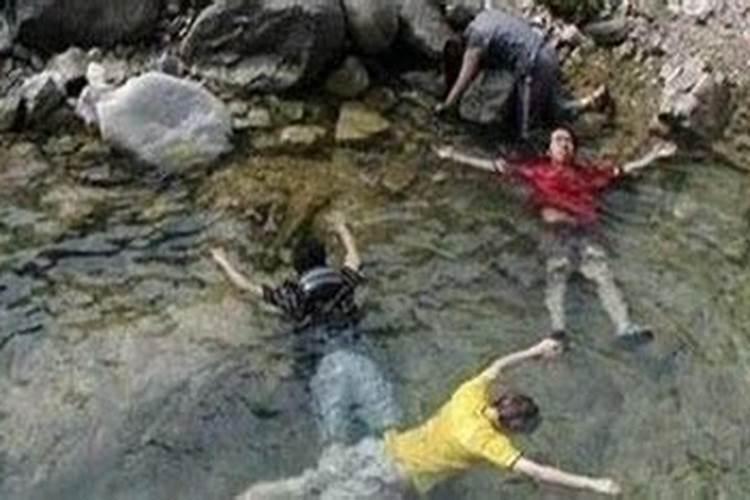 梦见死人泡在水里的预兆