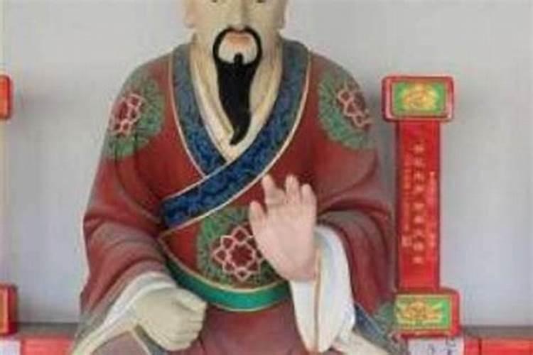 不同种类的太岁能放在一起吗？ 我有三种太岁各一两,都是纯白的,密度不同...
