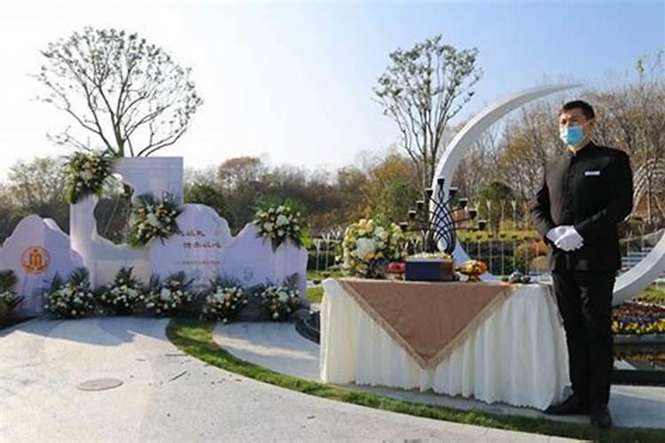 今年的中秋节是几月几日星期几2024